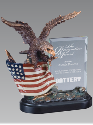10" Eagle with Flag and Glass